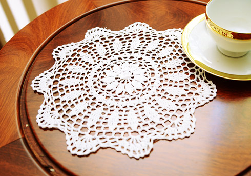 Crochet Round Doilies. 10". White color. (6 pcs. set)